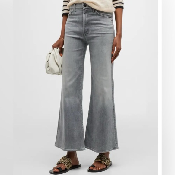 MOTHER DENIM
ROLLER ANKLE FRAY WIDE LEG JEAN - SUPERMOON
Size 26 $238 - Picture 2 of 5